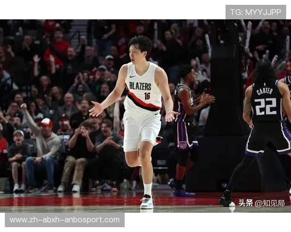 CBA篮球看足球比赛：CBA球员和篮球迷观看足球比赛的现象